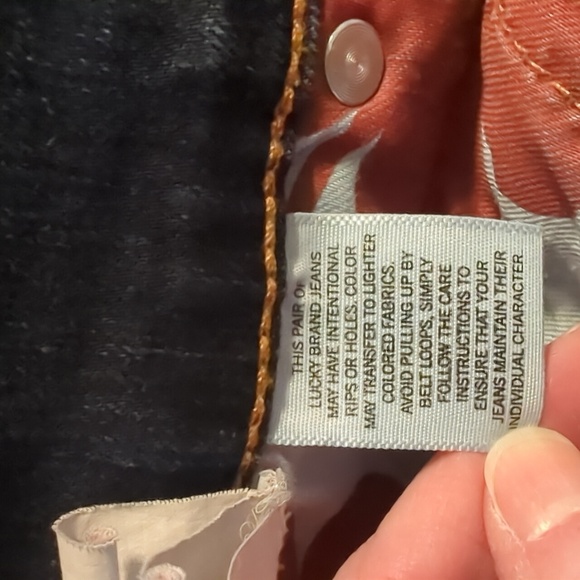 Lucky Brand Women's Dark Wash Denim Jeans Classic Bootcut Style - Picture 7 of 7